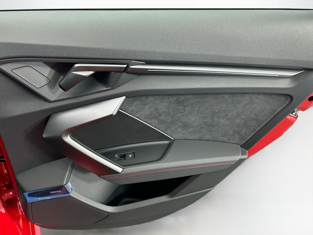 Thumbnail: 2025 Audi RS 3 - 27