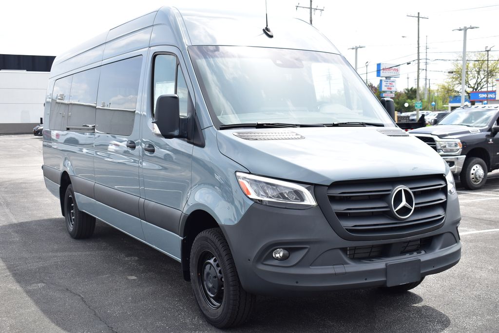 2024 Mercedes-Benz Sprinter 3500 8