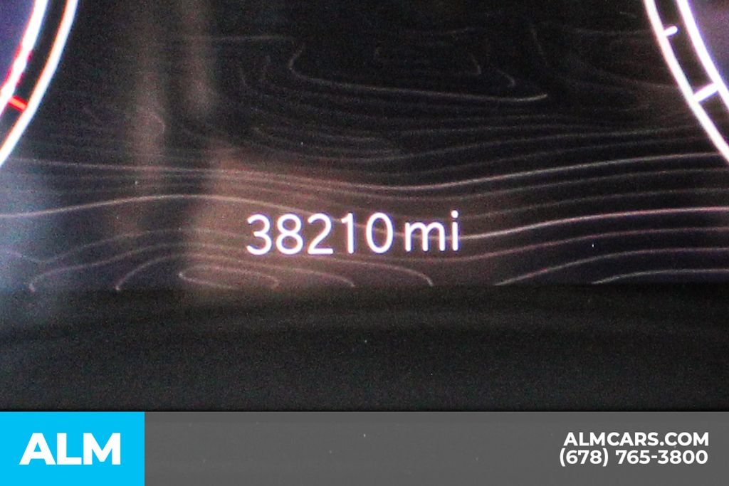 Used 2025 White/off-white Jeep Altitude image 41