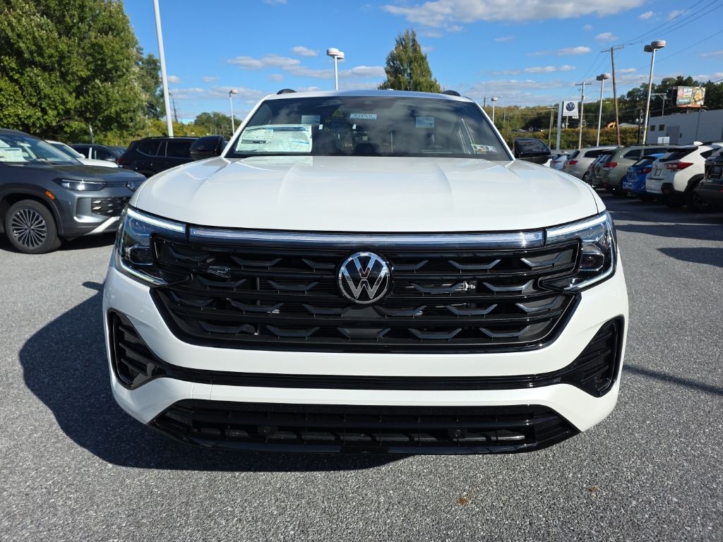2026 Volkswagen Atlas Cross Sport 2.0T SEL R-Line Black - 2