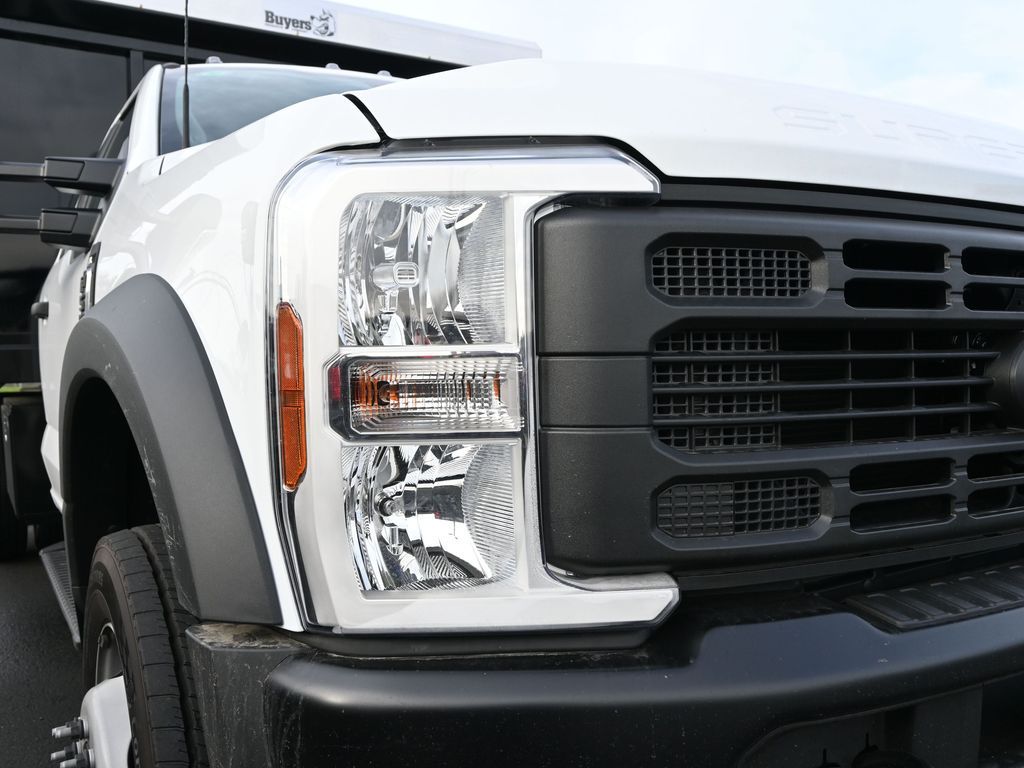 2025 Ford F-550 Chassis XL