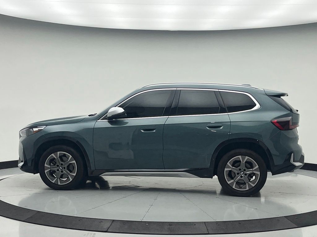 Thumbnail: 2023 BMW X1 - 8