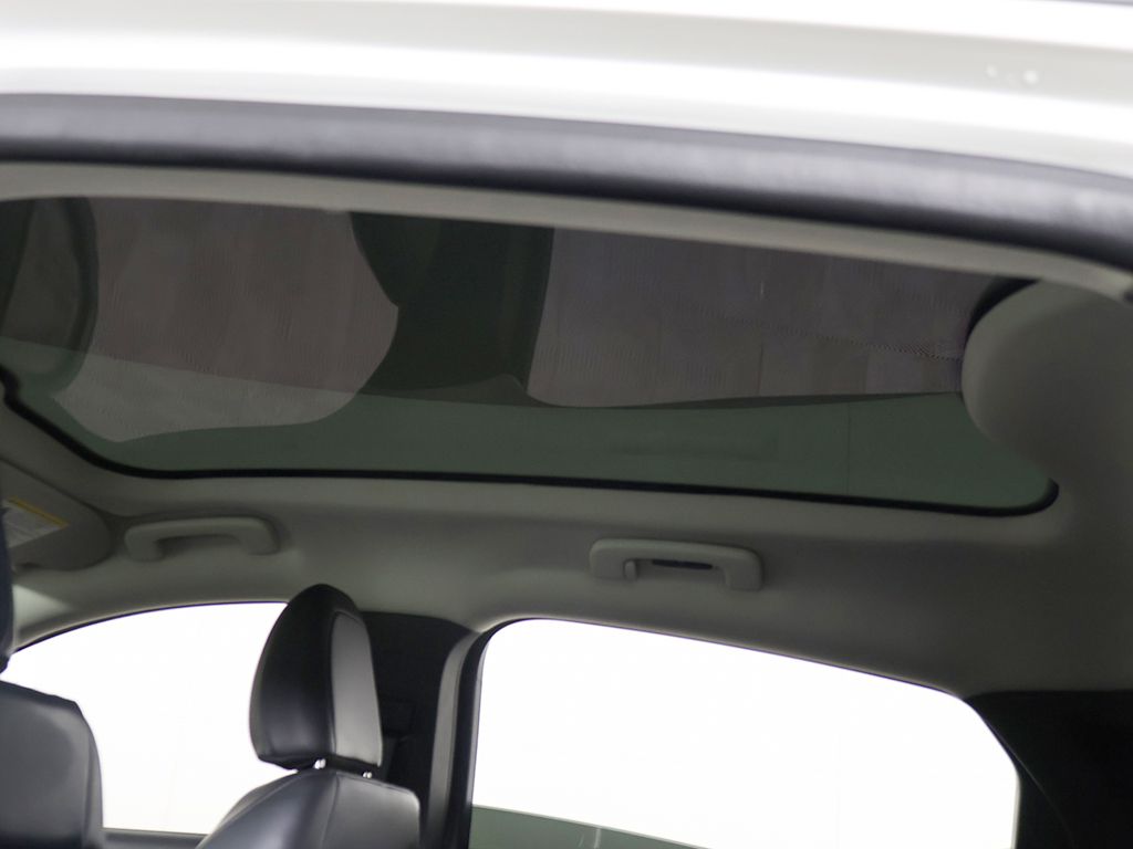 Used 2023 White Ford Premium image 19