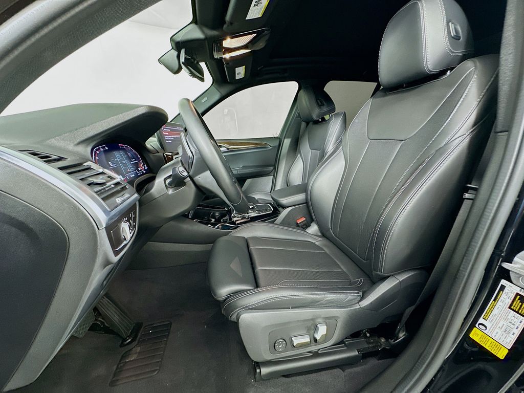 Thumbnail: 2022 BMW X3 - 21