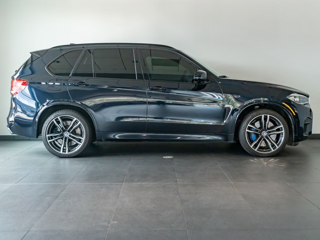 Used 2017 Black BMW  image 8