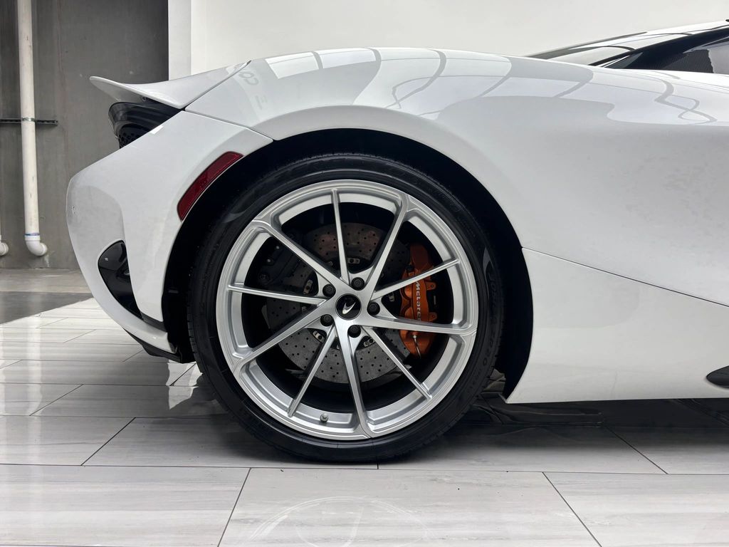 2024 McLaren 750S