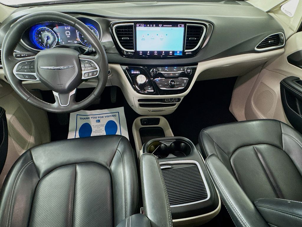 Used Car 2024 Chrysler Pacifica  Touring L For Sale Under $30,000 In Austin, Texas