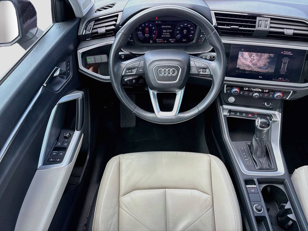Thumbnail: 2020 Audi Q3 - 10