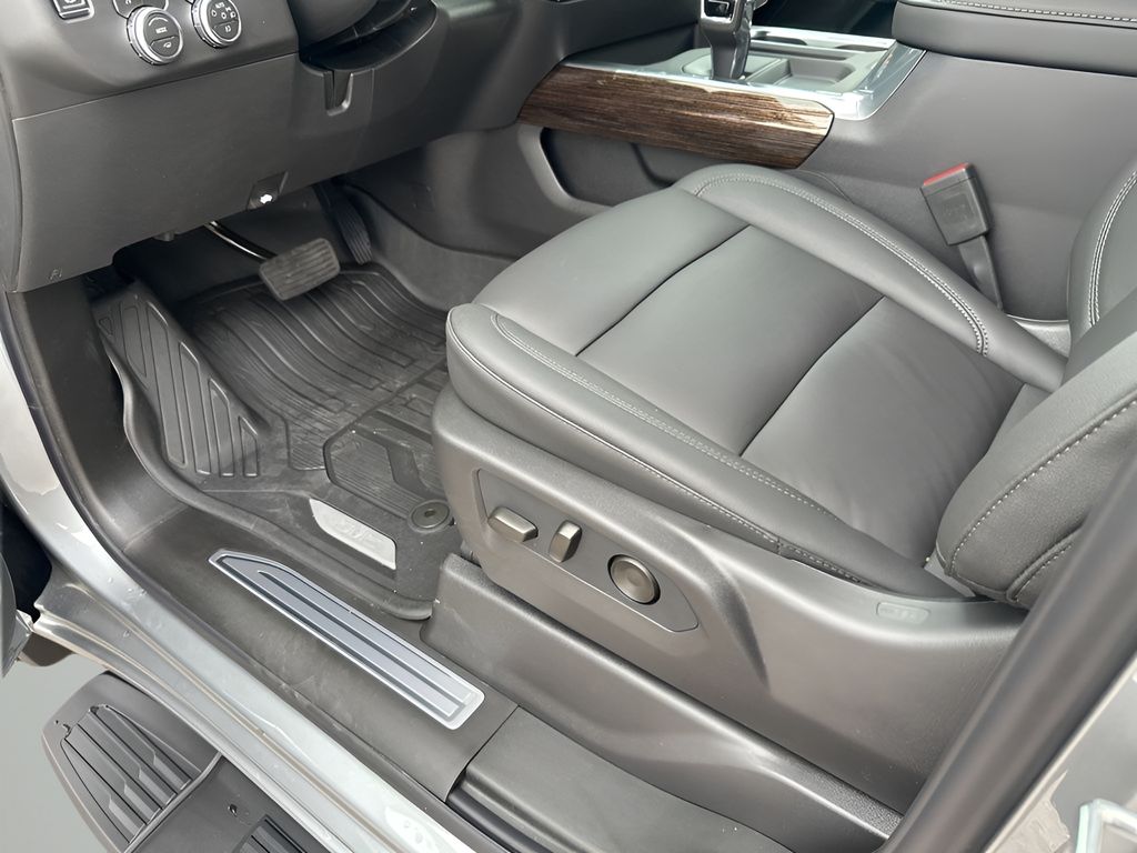 New 2026 Silver GMC Elevation image 28