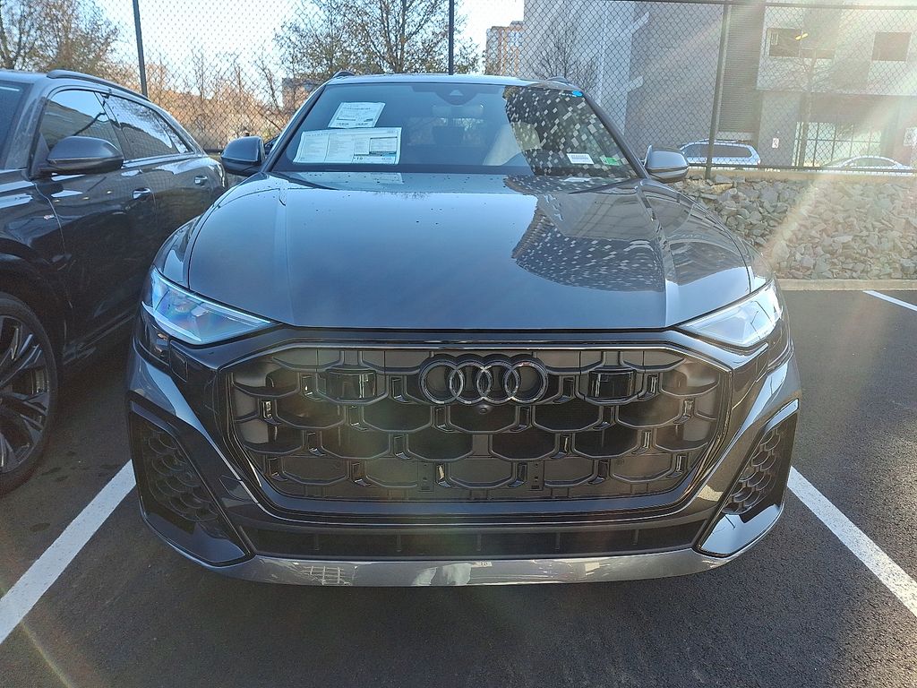 Thumbnail: 2026 Audi Q8 - 2