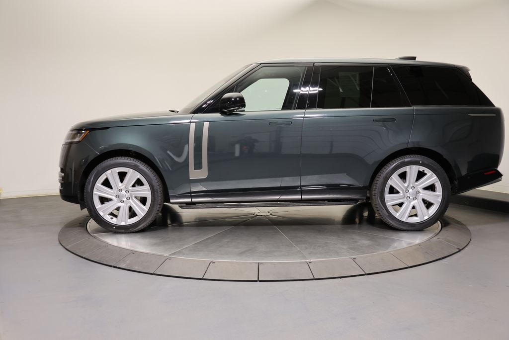 Thumbnail: 2023 Land Rover Range Rover - 2