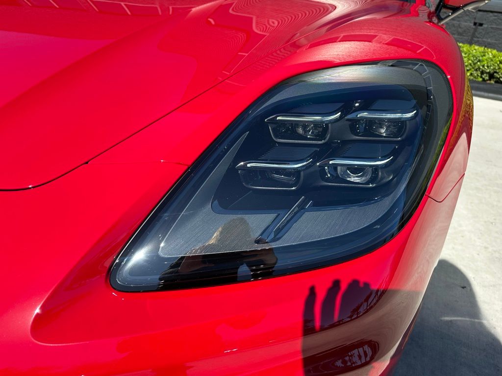 Thumbnail: 2026 Porsche Panamera - 13