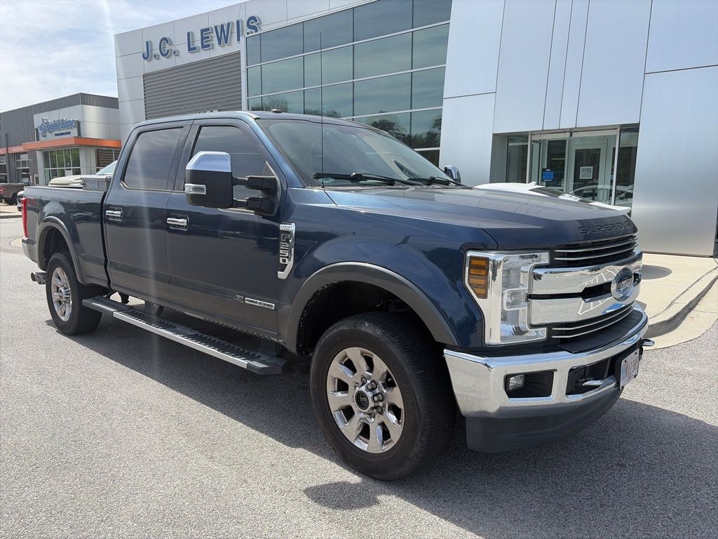 2018 Ford F-250 Super Duty Lariat Crew Cab 4WD
