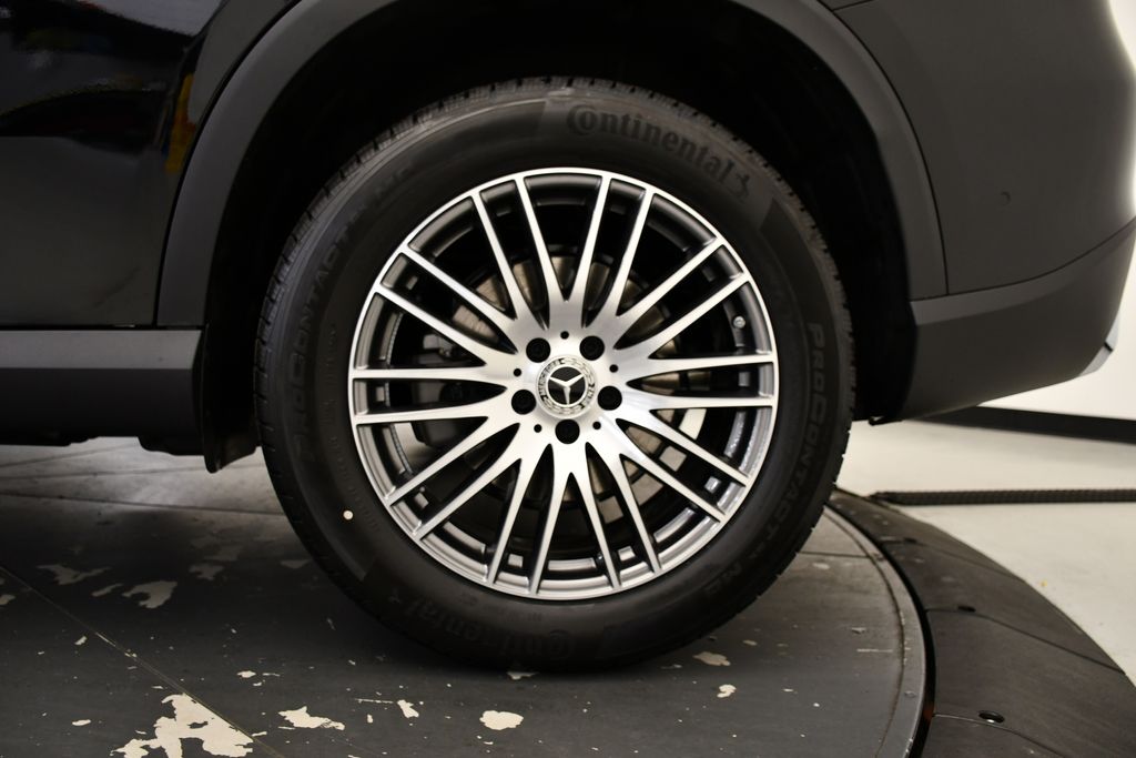 2025 Mercedes-Benz GLC 300 14