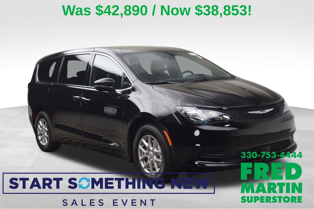 2026 Chrysler Voyager LX FWD