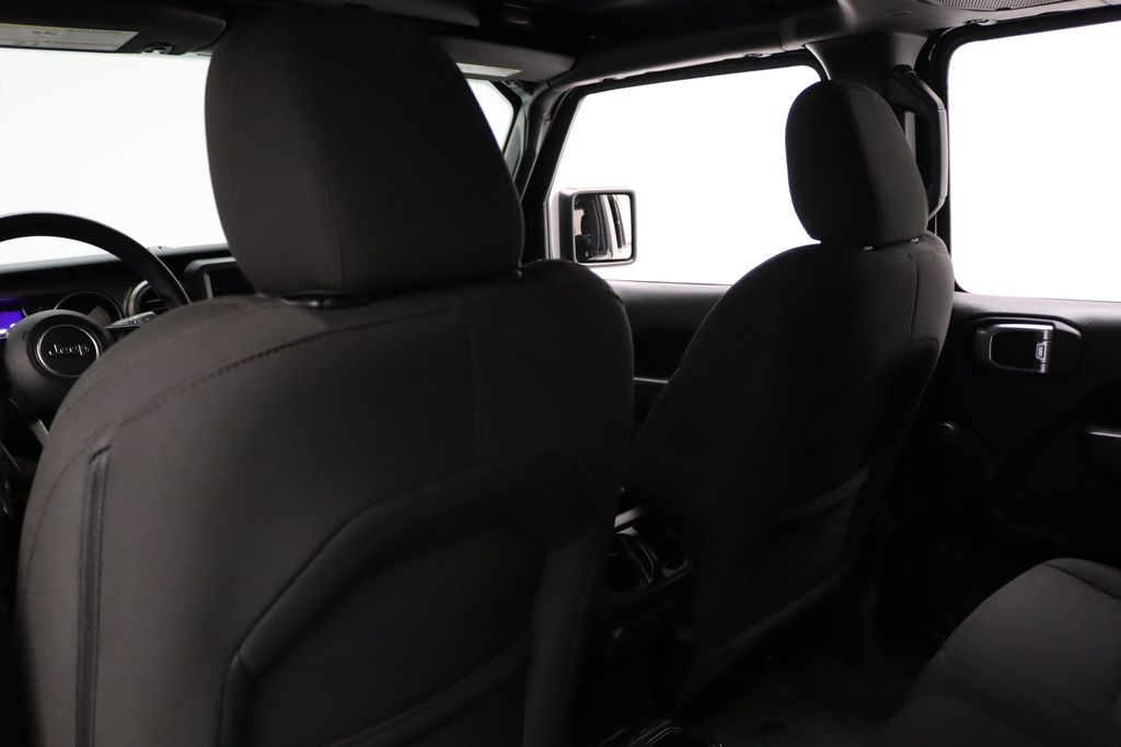 Thumbnail: 2023 Jeep Gladiator - 20