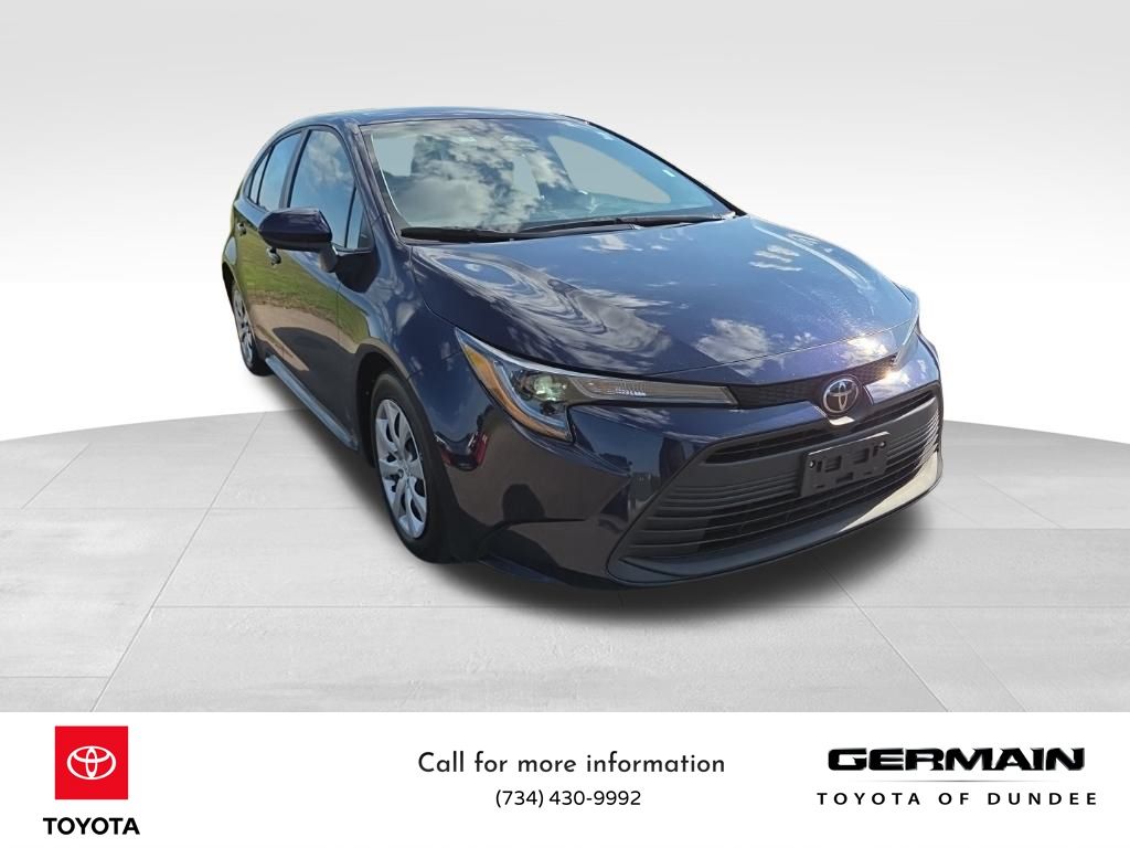 2023 Toyota Corolla LE photo 3