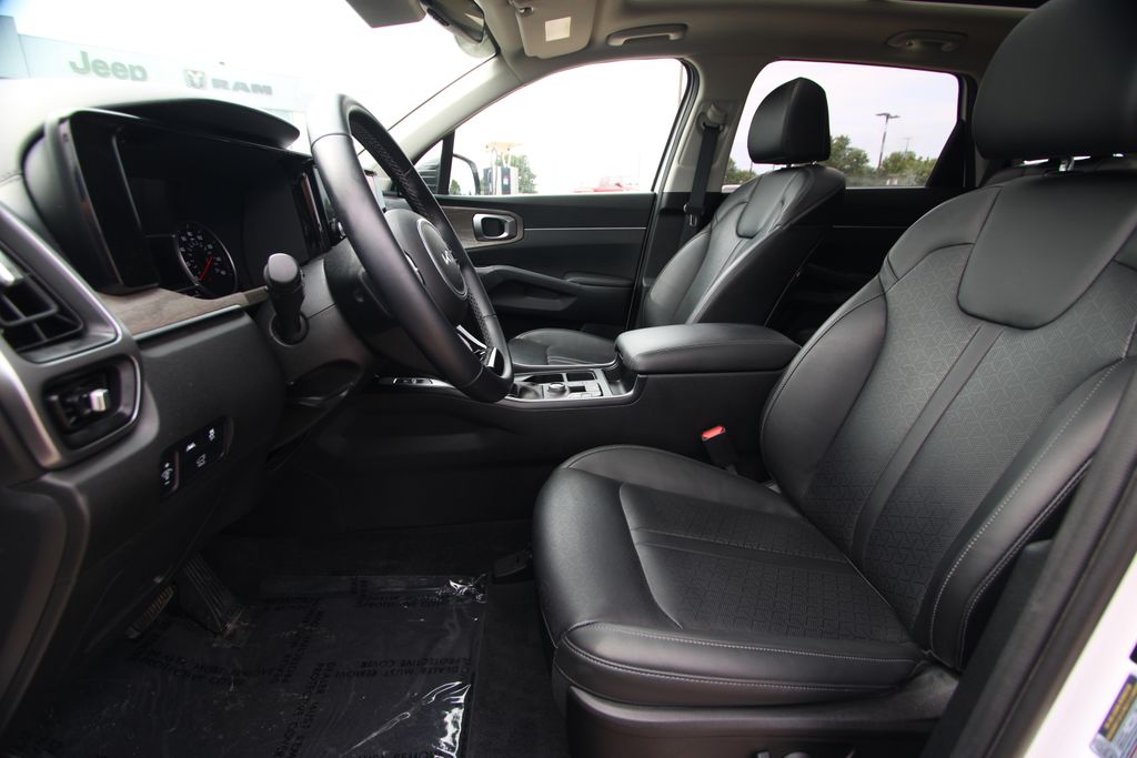 Used 2023 Kia Sorento SUV