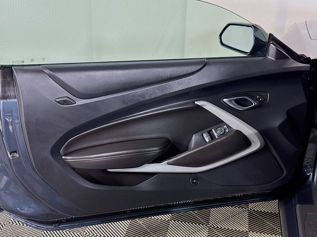 2022 Chevrolet Camaro 1LT