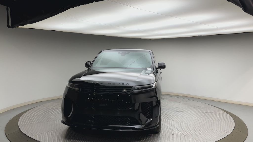 Thumbnail: 2026 Land Rover Range Rover Sport - 7