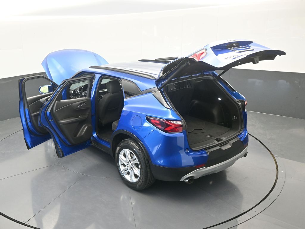 Used 2019 Kinetic Blue Metallic Chevrolet Base image 68