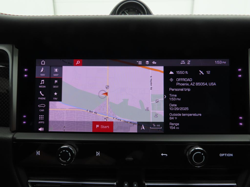 Thumbnail: 2022 Porsche Macan - 15