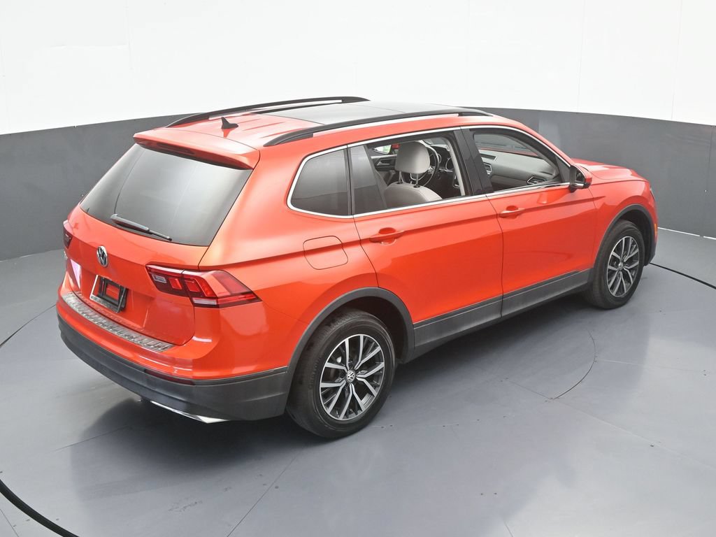 Used 2019 Orange Metallic Volkswagen 2.0T SE image 48