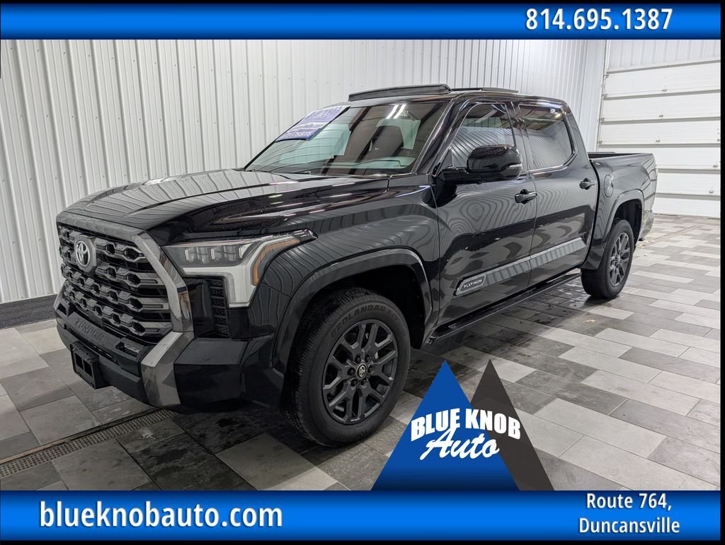 2025 Toyota Tundra Platinum CrewMax Cab 4WD