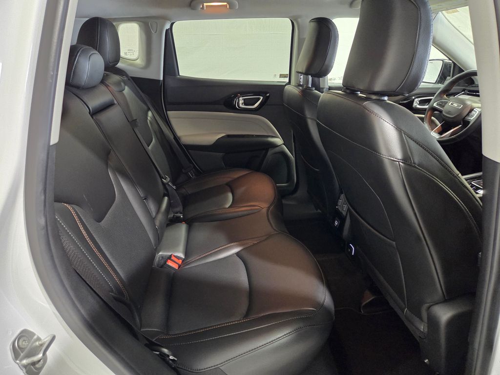 2022 Jeep Compass Limited photo