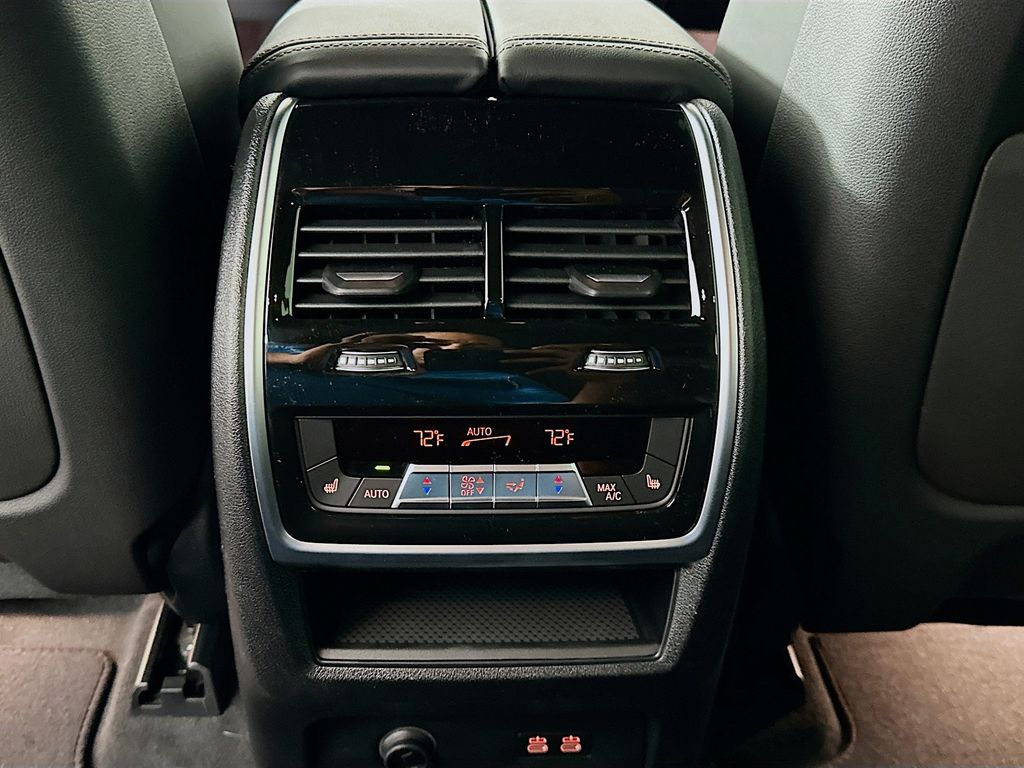 Thumbnail: 2026 BMW X5 - 18