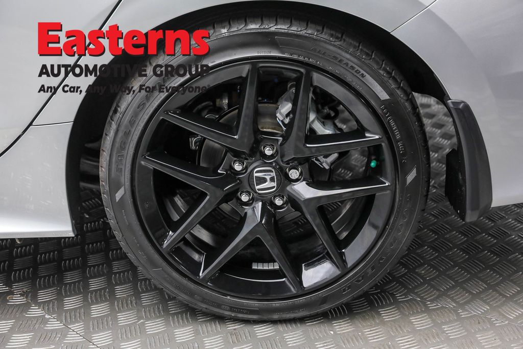 Used 2025 Silver Honda Sport image 8