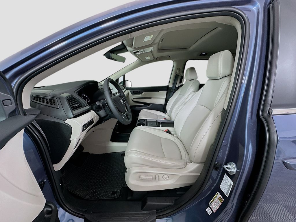 Thumbnail: 2026 Honda Odyssey - 15