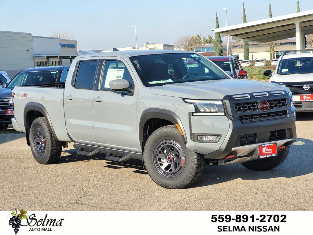 2026 Nissan Frontier PRO-4X Crew Cab LB 4WD