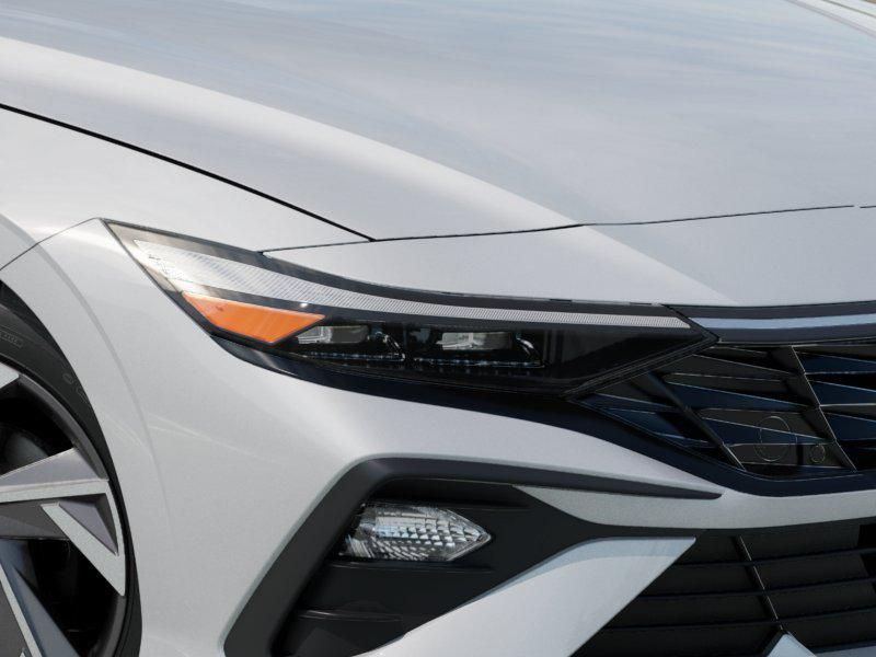 2025 Hyundai Elantra Sport 9