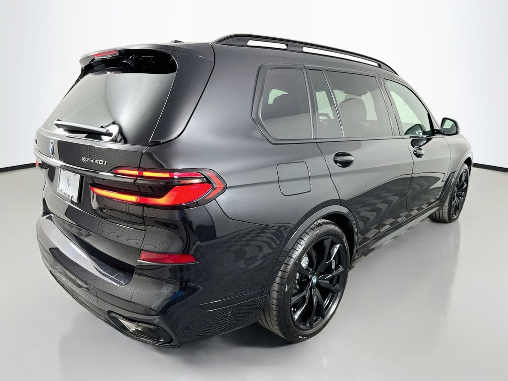 Thumbnail: 2027 BMW X7 - 5