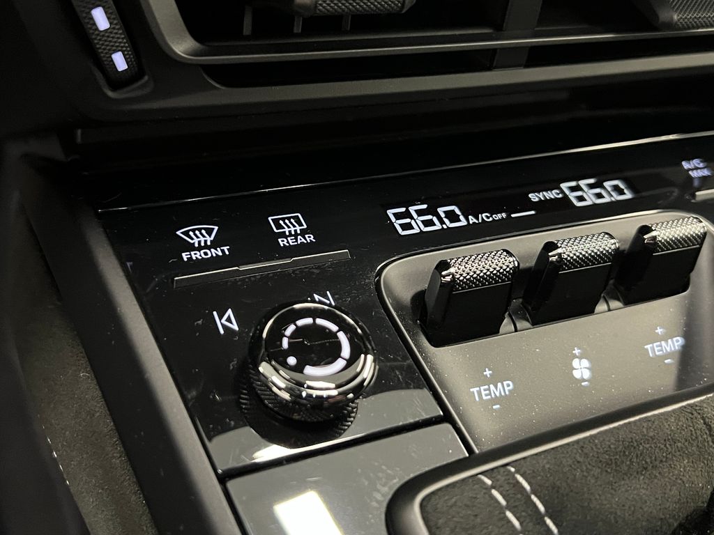 Thumbnail: 2022 Porsche 911 - 26