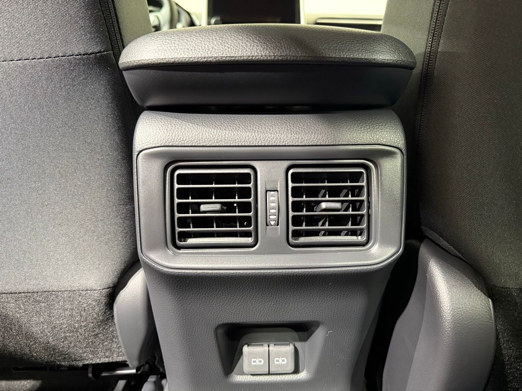 Thumbnail: 2025 Toyota RAV4 - 20