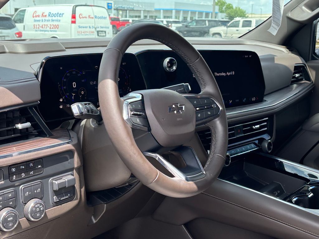 Used Car 2025 Chevrolet Suburban  Z71 For Sale Under $70,000 In Austin, Texas