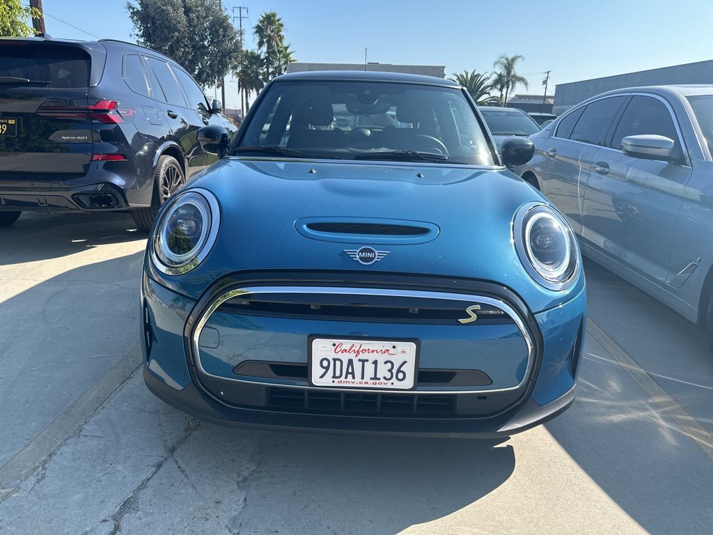 2023 MINI Cooper Signature Plus 4