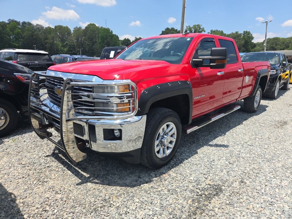 2015 Chevrolet Silverado HD 1LT 4WD Crew Cab Standard Box's photo
