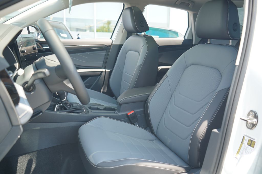 Thumbnail: 2025 Volkswagen Jetta - 6