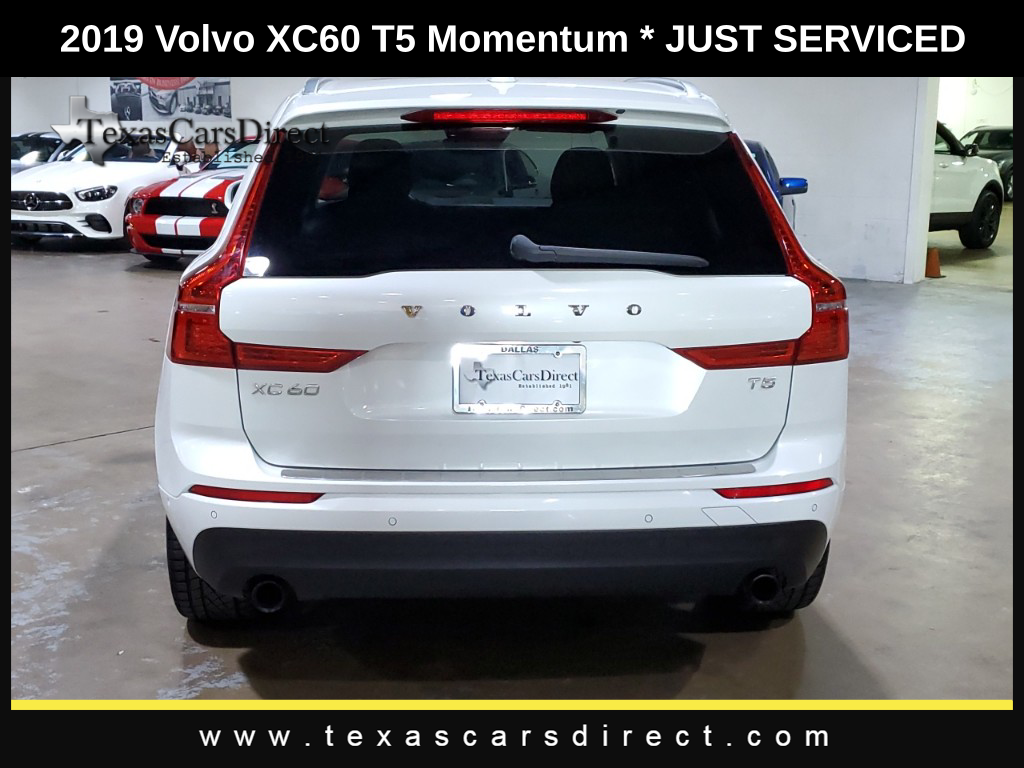 2019 Volvo XC60 T5 Momentum 12