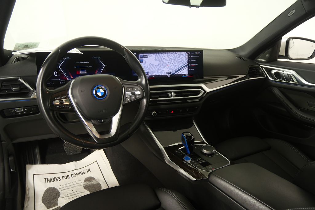 Thumbnail: 2023 BMW i4 - 15