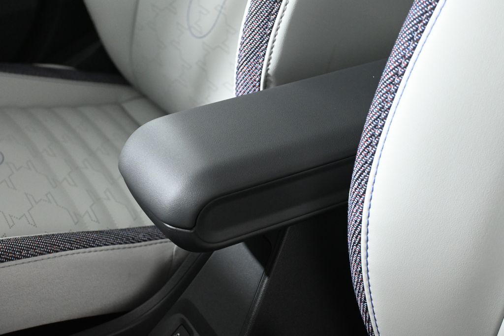 Thumbnail: 2026 MINI Cooper - 24