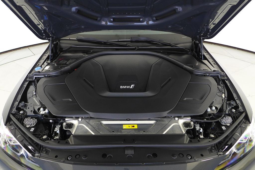 Thumbnail: 2024 BMW i4 - 6