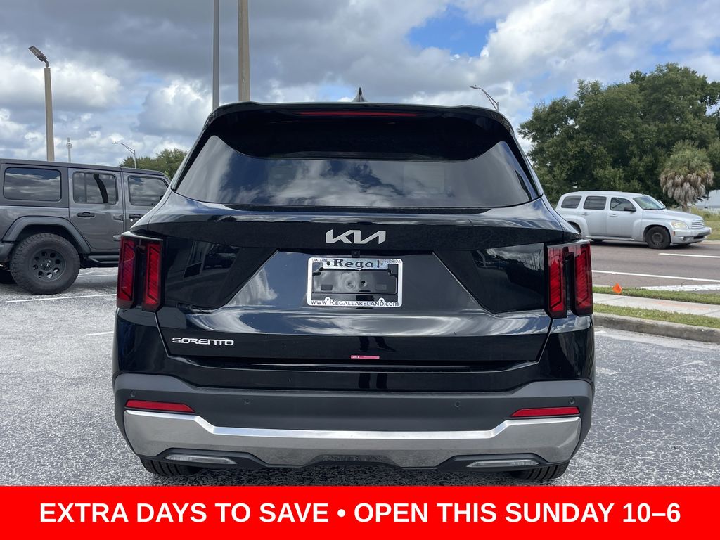 new 2025 Kia Sorento car, priced at $29,507