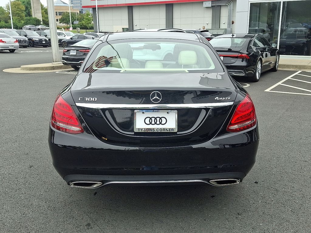 Thumbnail: 2015 Mercedes-Benz C-Class - 5