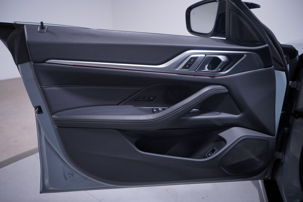 Thumbnail: 2023 BMW i4 - 16