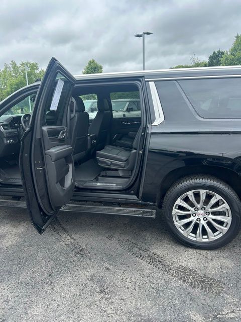 Used 2022 Black GMC Denali image 12