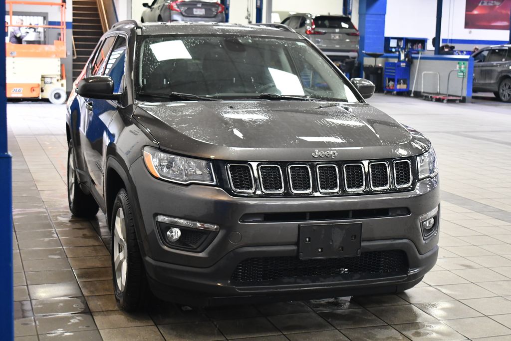 Thumbnail: 2018 Jeep Compass - 3